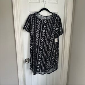 Black and White Geometric Pattern Dress